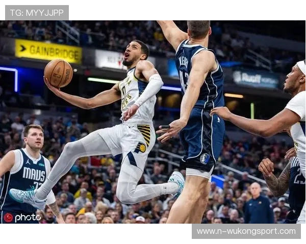 哈利伯顿三分突破解锁球队进攻新空间拉开对手防线