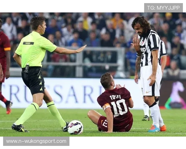 托蒂与皮尔洛在控球分布下形成体系分配差异