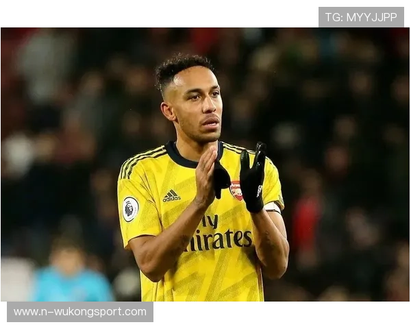 徐嘉余训练完直接去奢侈品店刷卡，这自律和花钱方式也太割裂了